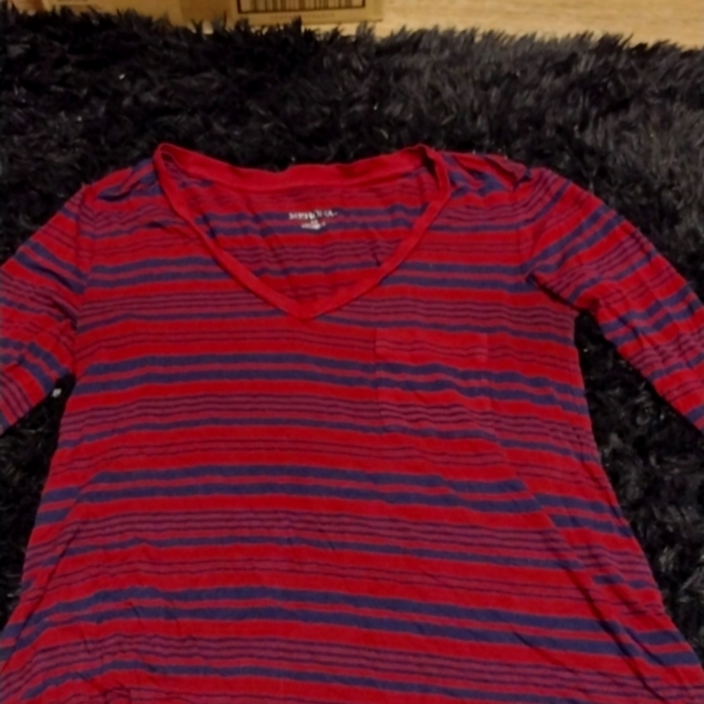 3/4 length striped shirt